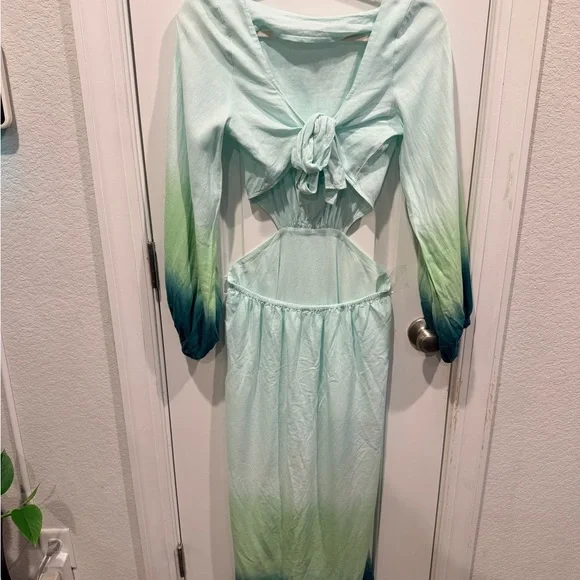 Young, Fabulous & Broke / Women's Light Aqua Ombre Long Dress NWOT - Picture 2 of 3